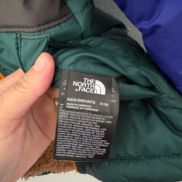 The North Face Kids Jacket - Picture 3 of 4
